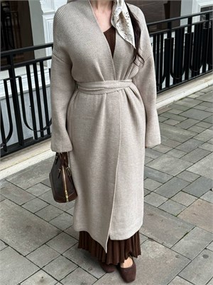 {{photo.Alt || photo.Description || 'Кардиган вязаный длинный с ремнем 3800'}}